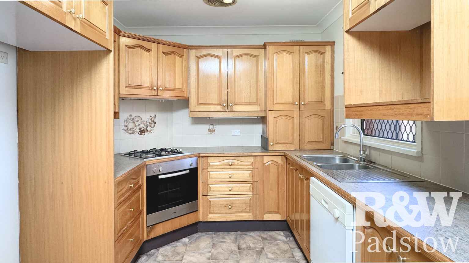 32A Gleeson Avenue Condell Park 32A Gleeson Avenue Condell Park